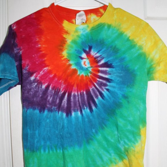 Rainbow Spiral Tie-Dye T-shirt - Picture 1 of 2